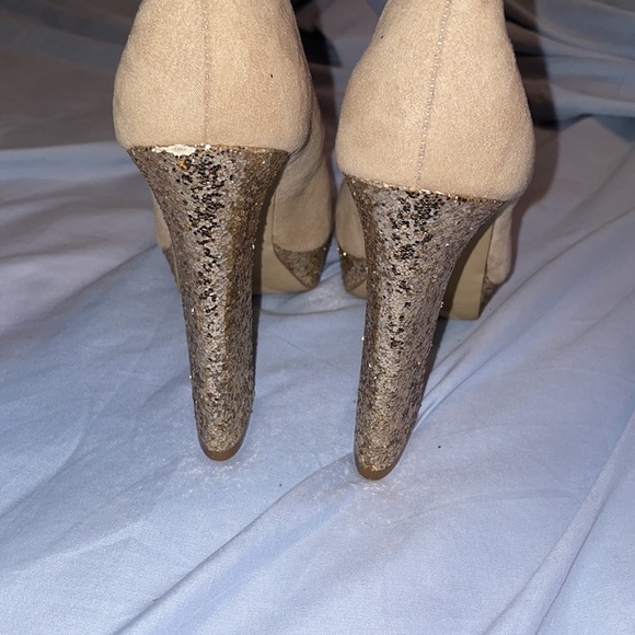 Elle Cream Beige Suede Pump Angle Glitter Heel - Picture 4 of 5